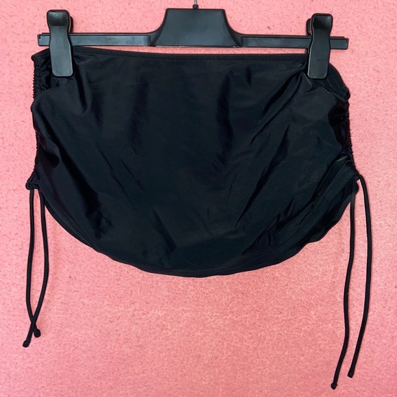2 bathing suit skirt bottoms from George - Picture 2 of 10